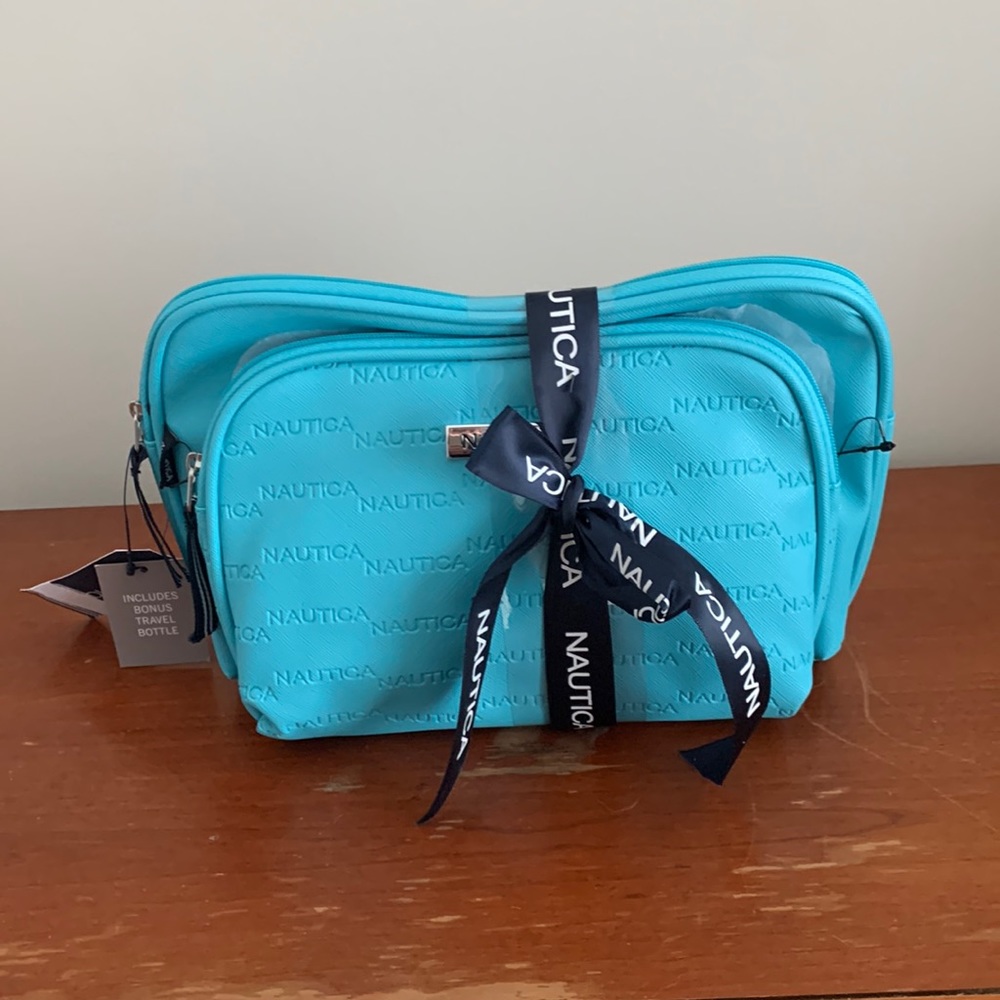 Nautica Make Up bag